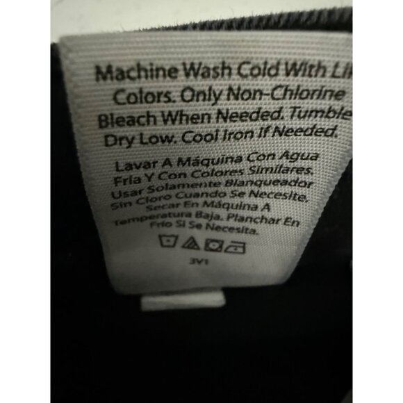 Time and Tru Jeans Womens Size 12 Black Faded Cropped Acid Wash Raw Hem Grungy - Picture 10 of 10